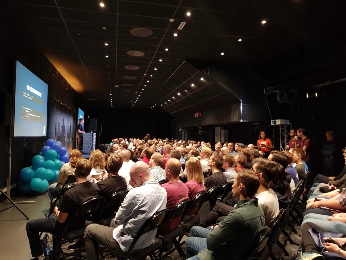 Jarle Hansen speaking at JavaZone 2019 - Kotlinify existing Java classes